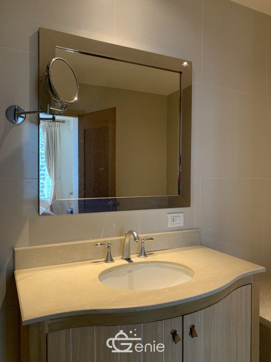 Foe sale at The Empire Place @ Sathorn Condo Style Chicago Art-Deco 1 Bedroom 1 Bathroom 8,900,000THB Transfer 50/50 Fully furnished