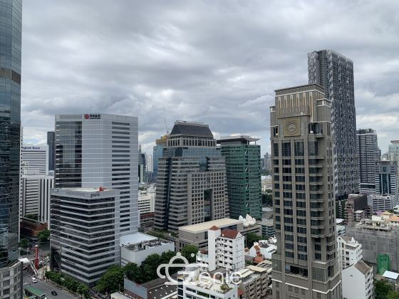 Foe sale at The Empire Place @ Sathorn Condo Style Chicago Art-Deco 1 Bedroom 1 Bathroom 8,900,000THB Transfer 50/50 Fully furnished