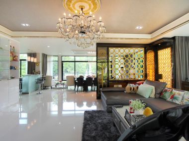 For sale House on Rama II road.  The grand Rama II
