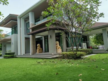 For sale House on Rama II road.  The grand Rama II