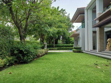 For sale House on Rama II road.  The grand Rama II