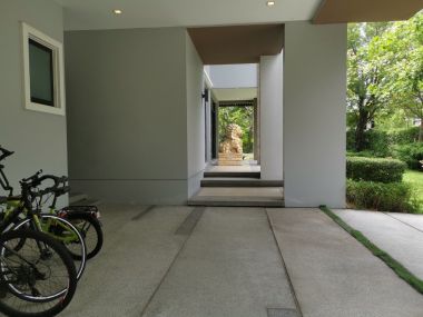 For sale House on Rama II road.  The grand Rama II