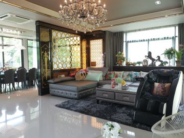 For sale House on Rama II road.  The grand Rama II