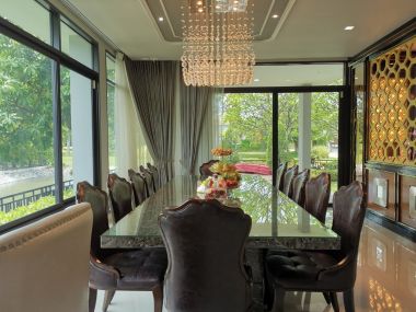 For sale House on Rama II road.  The grand Rama II