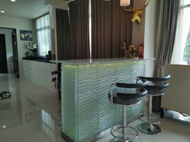 For sale House on Rama II road.  The grand Rama II