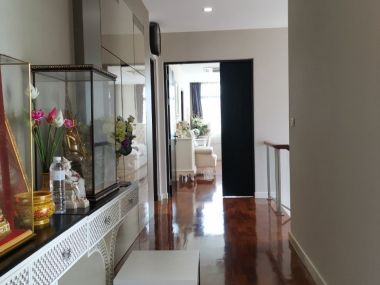 For sale House on Rama II road.  The grand Rama II