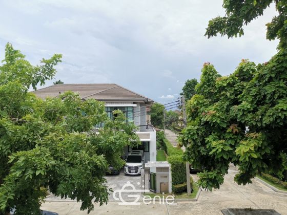 For sale House on Rama II road.  The grand Rama II