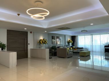 For sale! !! at Oriental Towers 3 Bedroom 3 Bathroom 38,000,000THB Transfer50/50 Fully furnished