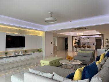 For sale! !! at Oriental Towers 3 Bedroom 3 Bathroom 38,000,000THB Transfer50/50 Fully furnished