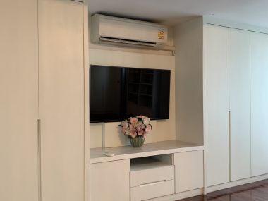 For sale! !! at Oriental Towers 3 Bedroom 3 Bathroom 38,000,000THB Transfer50/50 Fully furnished