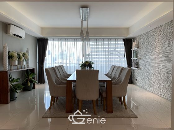 For sale! !! at Oriental Towers 3 Bedroom 3 Bathroom 38,000,000THB Transfer50/50 Fully furnished