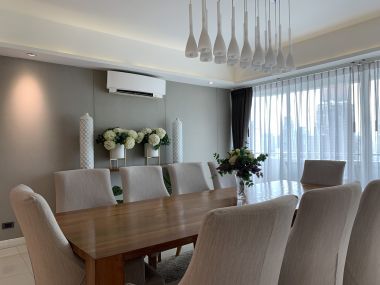 For sale! !! at Oriental Towers 3 Bedroom 3 Bathroom 38,000,000THB Transfer50/50 Fully furnished