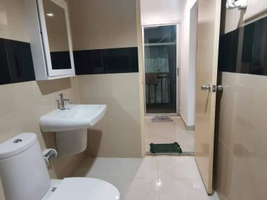 Condo for sale Iris Avenue.  On Nut-Suvarnabhumi special price!!!