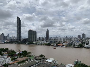 For sale! !! at Supalai River Place 3 Bedroom 3 Bathroom 3,000, 000THB Transfer50/50 Fully furnished