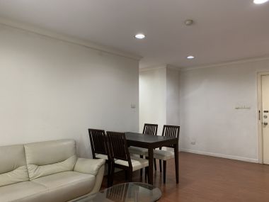 ขาย/เช่า  Lumpini Suite Sukhumvit 41 ขนาด 2 ห้องนอน 2 ห้องน้ำ 72ตรม. ใกล้ BTS พร้อมพงษ์ เฟอร์นิเจอร์ครบพร้อมเข้าอยู่