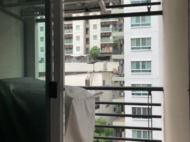 คอนโดให้เช่า Lumpini Suite Sukhumvit 41 ในราคาเพียง 25,000บาท/เดือน 1 ห้องนอน 41 ตรม. เฟอร์นิเจอร์ครบพร้อมเข้าอยู่