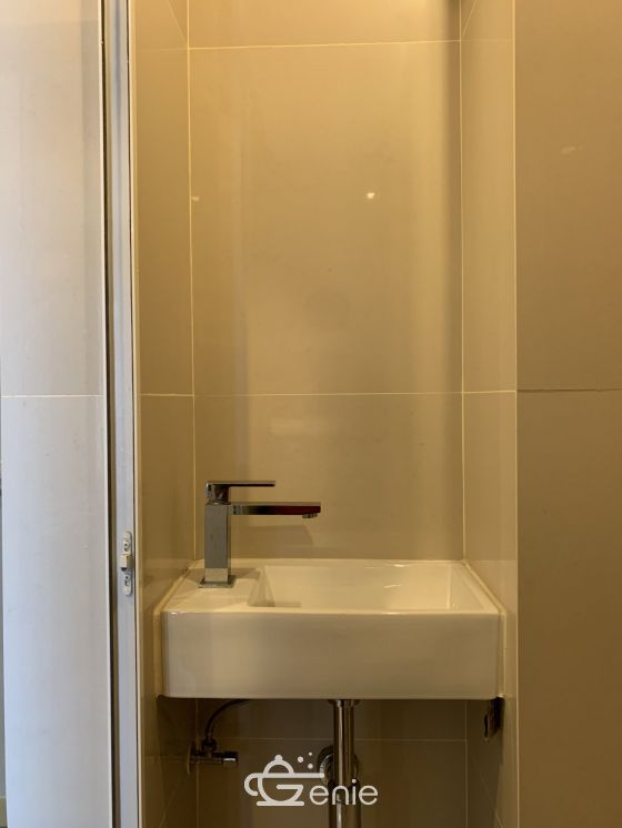 For rent!!! at Rhythm Sukhumvit 50 1 Bedroom 1 Bathroom 23,000/month Fully furnished (can negotiate)