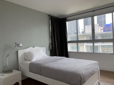 (ขาย!) The Clover Thonglor 2 ห้องนอน 2 ห้องน้ำ 76 ตรม. เพียง 8.2 รวมทุกอย่าง เฟอร์นิเจอร์ครบพร้อมเข้าอยู่