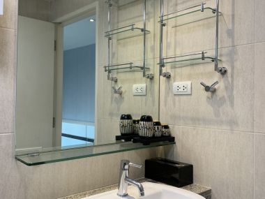 (ขาย!) The Clover Thonglor 2 ห้องนอน 2 ห้องน้ำ 76 ตรม. ใกล้ BTS ทองหล่อ เฟอร์นิเจอร์ครบพร้อมเข้าอยู่