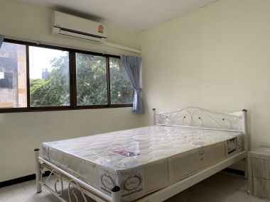 ** Hot Deal! ** For sale at Thonglor Tower 2,700,000THB 2 Bedroom 1 Bathroom Fully furnished