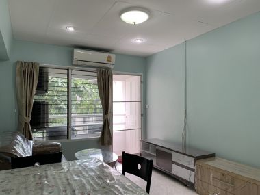 ** Hot Deal! ** For sale at Thonglor Tower 2,700,000THB 2 Bedroom 1 Bathroom Fully furnished