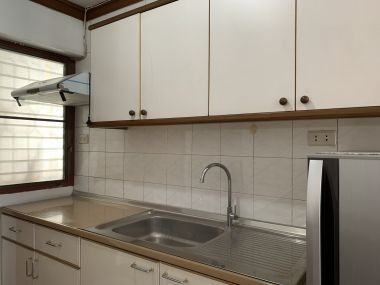 For rent at Thonglor Tower 2 Bedroom 1 Bathroom 18,000THB/month Fully furnished