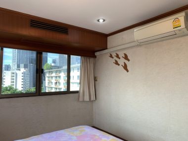 For rent at Thonglor Tower 2 Bedroom 1 Bathroom 18,000THB/month Fully furnished