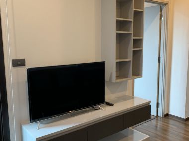 For rent at Wyne by Sansiri 1 Bedroom 1 Bathroom size 38 sqm. 6th Floor 15,000THB/month Fully furnished