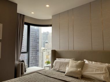 ปล่อยเช่า! ASHTON ASOKE ในราคาเพียง 33,000บาท/เดือน 1 ห้องนอน 1 ห้องน้ำ 35.58ตรม. ติดรถไฟฟ้า MRT สุขุมวิท และใกล้ BTS อโศก เฟอร์นิเจอร์ครบพร้อมเข้าอยู่