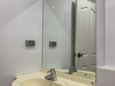 For sale at P.G Rama9 2.6 MB