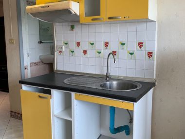 For rent Sailom Condo, fully furnished, ready to move in