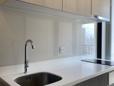 For sale at Life Asoke 1 Bedroom 1 Bathroom size 30 sqm. 5,000,000MB Fully furnished