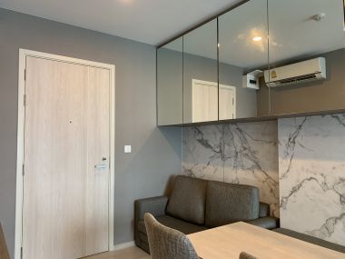 For sale at Life Asoke 1 Bedroom 1 Bathroom 5,650,000MB Fully furnished