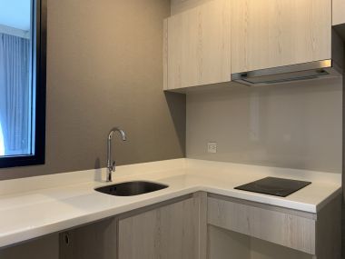 For sale at Life Asoke 1 Bedroom 1 Bathroom 5,650,000MB Fully furnished