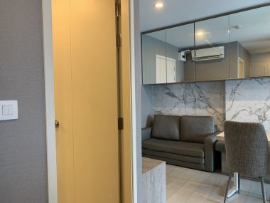 For sale at Life Asoke 1 Bedroom 1 Bathroom 5,650,000MB Fully furnished