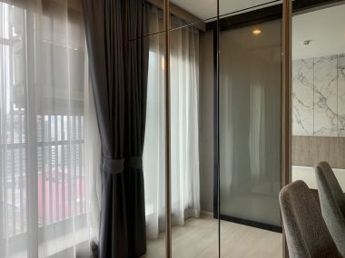 For sale at Life Asoke 1 Bedroom 1 Bathroom 5,650,000MB Fully furnished