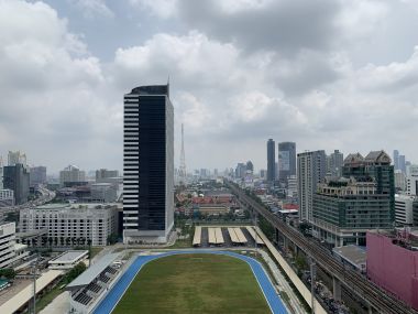 For sale at Life Asoke 1 Bedroom 1 Bathroom 5,650,000MB Fully furnished