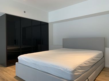 คอนโดให้เช่า The Lofts Silom  Duolex 1 ห้องนอน 1 ห้องน้ำ 34 ตรม. เฟอร์นิเจอร์ครบพร้อมเข้าอยู่ (ราคาต่อรองได้)