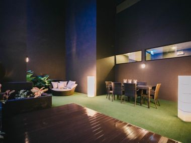 rent/sale at The Capital Ekkamai - Thonglor 3 Bedroom (Simplex) 3 Bathroom Fully furnished (can negotiate)