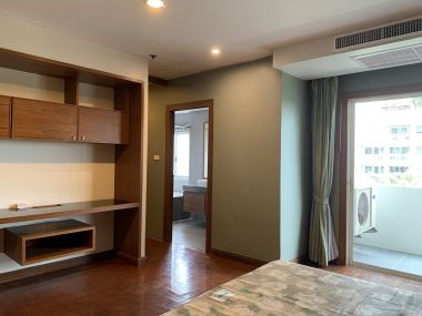 ปล่อยเช่า! 33 Tower ในราคาเพียง 40,000บาท/เดือน 2 ห้องนอน 2 ห้องน้ำ 175ตรม. ใกล้ BTS พร้อมพงษ์ เฟอร์นิเจอร์ครบพร้อมเข้าอยู่