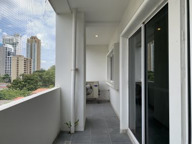 ปล่อยเช่า! 33 Tower ในราคาเพียง 40,000บาท/เดือน 2 ห้องนอน 2 ห้องน้ำ 175ตรม. ใกล้ BTS พร้อมพงษ์ เฟอร์นิเจอร์ครบพร้อมเข้าอยู่