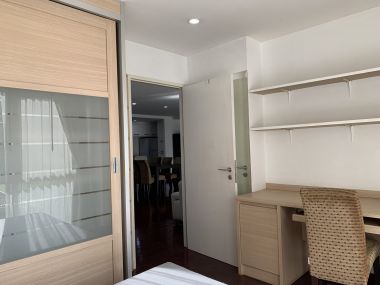 คอนโดให้เช่า Urbana Sukhumvit 15 เพียง 35,000บาท/เดือน 2 ห้องนอน 2 ห้องน้ำ 100ตรม. ใกล้ MRT ห้วยขวาง เฟอร์นิเจอร์ครบพร้อมเข้าอยู่