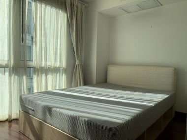 คอนโดให้เช่า Urbana Sukhumvit 15 เพียง 35,000บาท/เดือน 2 ห้องนอน 2 ห้องน้ำ 100ตรม. ใกล้ MRT ห้วยขวาง เฟอร์นิเจอร์ครบพร้อมเข้าอยู่