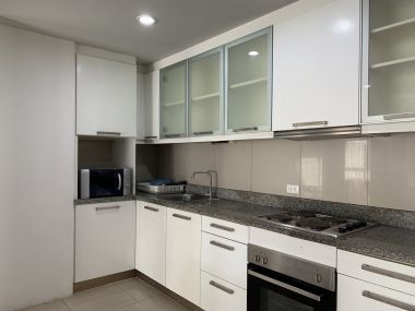 คอนโดให้เช่า Urbana Sukhumvit 15 เพียง 35,000บาท/เดือน 2 ห้องนอน 2 ห้องน้ำ 100ตรม. ใกล้ MRT ห้วยขวาง เฟอร์นิเจอร์ครบพร้อมเข้าอยู่