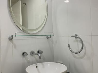 คอนโดให้เช่า Urbana Sukhumvit 15 เพียง 35,000บาท/เดือน 2 ห้องนอน 2 ห้องน้ำ 100ตรม. ใกล้ MRT ห้วยขวาง เฟอร์นิเจอร์ครบพร้อมเข้าอยู่