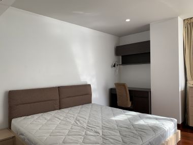 คอนโดให้เช่า Urbana Sukhumvit 15 เพียง 35,000บาท/เดือน 2 ห้องนอน 2 ห้องน้ำ 100ตรม. ใกล้ MRT ห้วยขวาง เฟอร์นิเจอร์ครบพร้อมเข้าอยู่