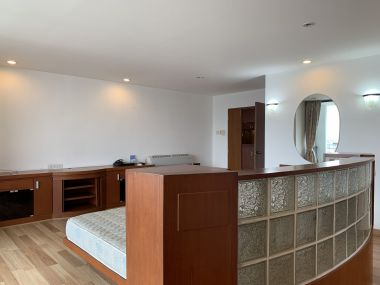 คอนโดให้เช่า The Habitat Sukhumvit 53 ขนาด 3 ห้องนอน 3 ห้องน้ำ 250 ตรม. เฟอร์นิเจอร์ครบพร้อมเข้าอยู่ (ราคาต่อรองได้)