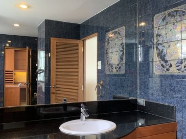 คอนโดให้เช่า The Habitat Sukhumvit 53 ขนาด 3 ห้องนอน 3 ห้องน้ำ 250 ตรม. เฟอร์นิเจอร์ครบพร้อมเข้าอยู่ (ราคาต่อรองได้)