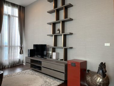 คอนโดให้เช่า The Capital เอกมัย-ทองหล่อ (Penthouse) 2 ห้องนอน 2 ห้องน้ำ 175 ตารางเมตร เฟอร์นิเจอร์ครบพร้อมเข้าอยู่ (ราคาต่อรองได้)