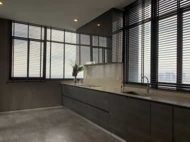 คอนโดให้เช่า The Capital เอกมัย-ทองหล่อ (Penthouse) 2 ห้องนอน 2 ห้องน้ำ 175 ตารางเมตร เฟอร์นิเจอร์ครบพร้อมเข้าอยู่ (ราคาต่อรองได้)